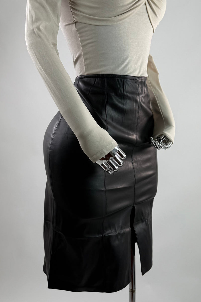 Falda Midi Vinipiel Negra