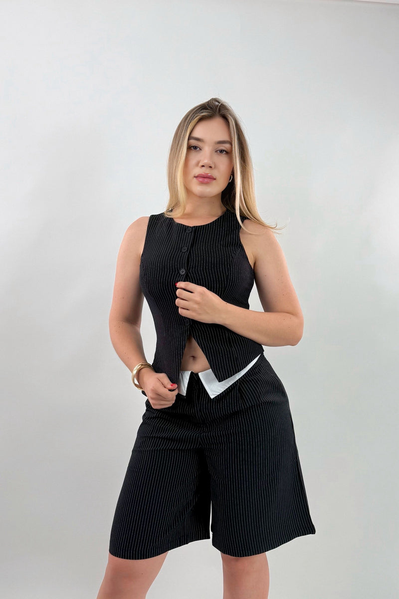 Set Chaleco y Short Rayas Negro