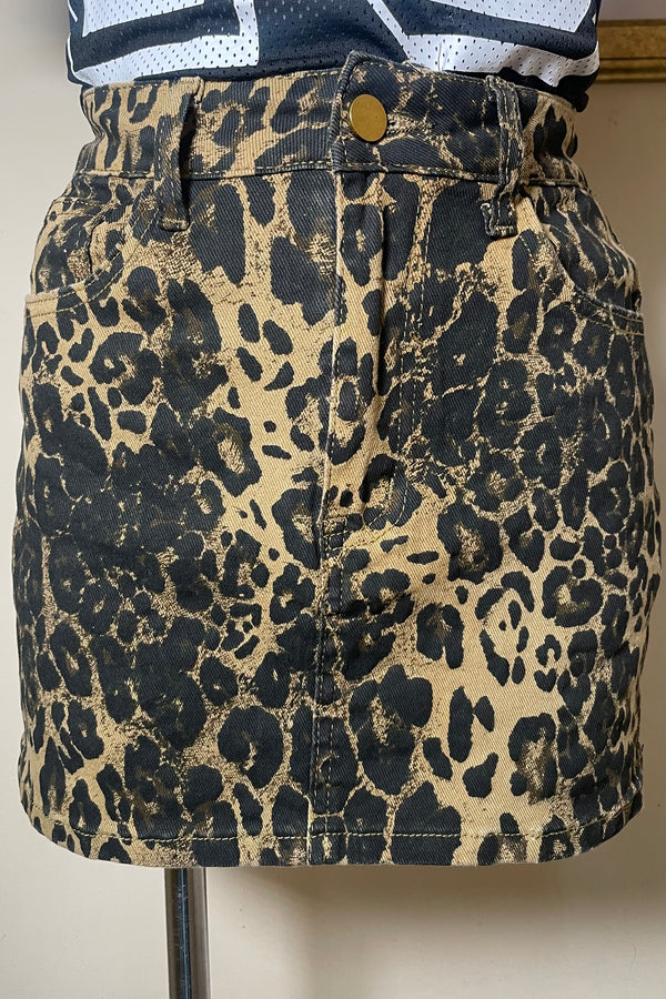 Falda Corta Denim Animal Print