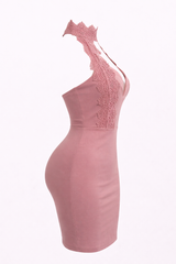 Vestido Halter Con Apps De Encaje