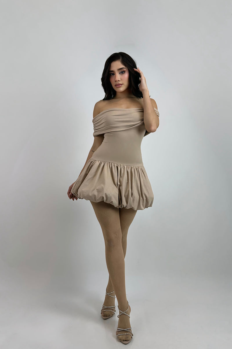 Vestido Off Shoulder Ballon Beige