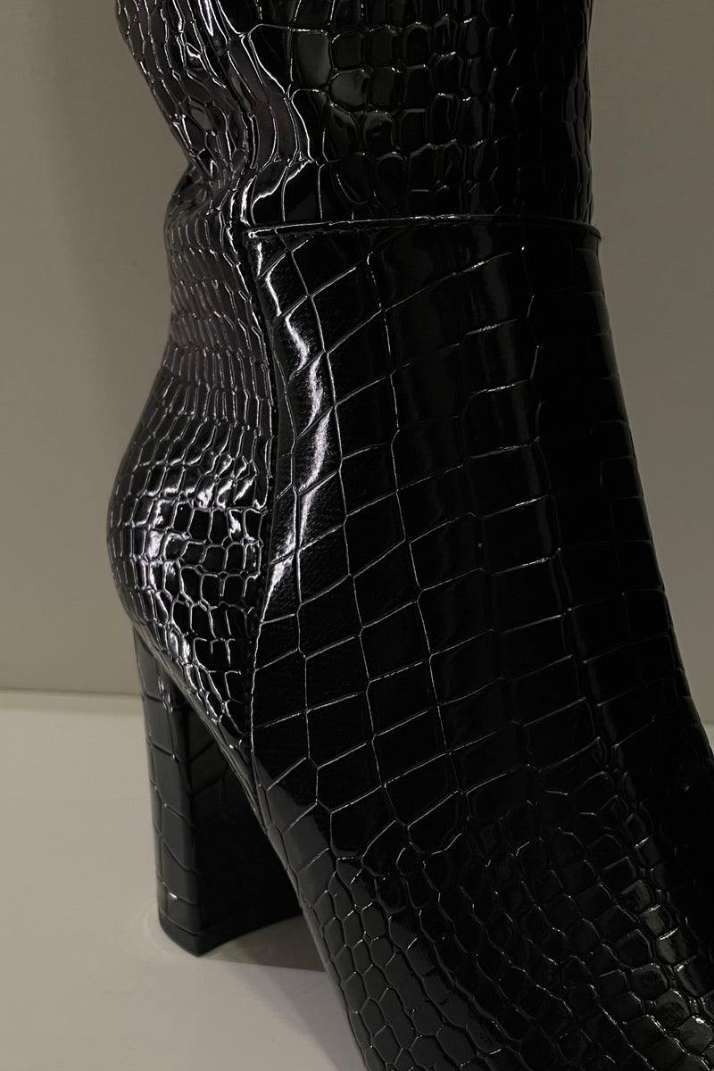 Botas Charol Textura Negra