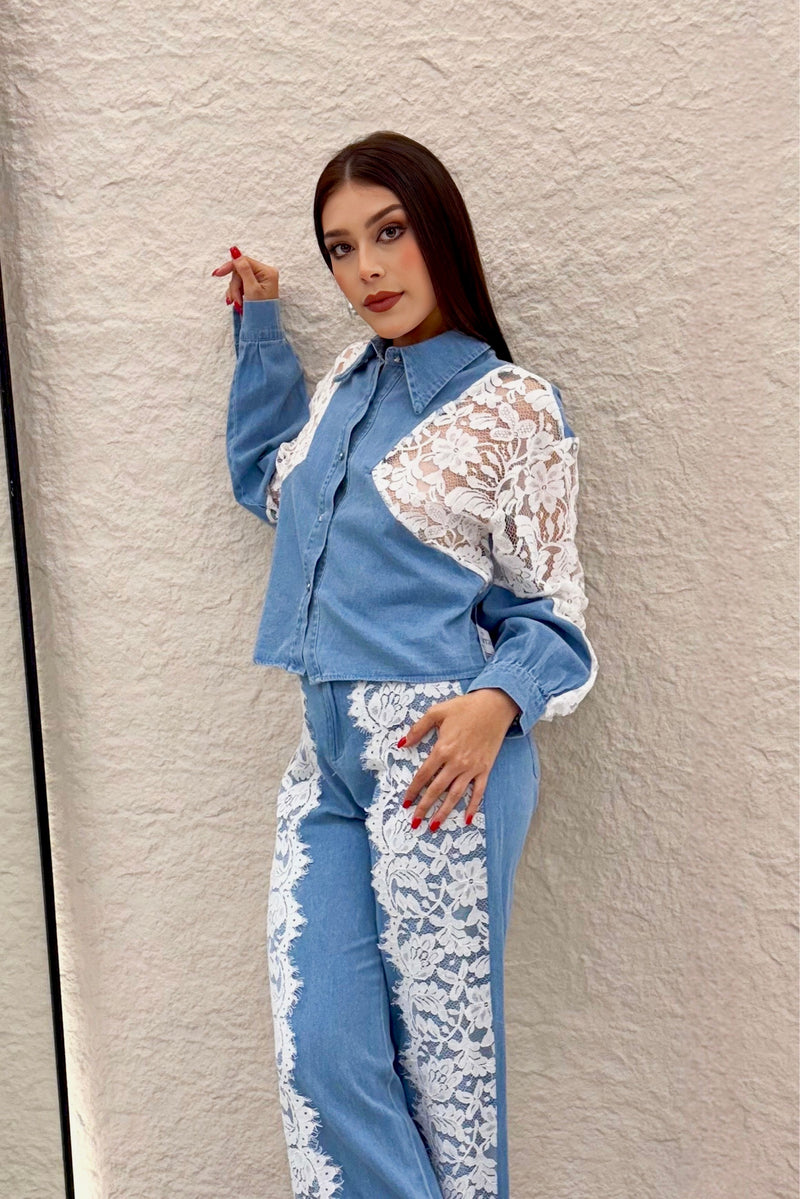 Camisa Denim Con Encaje Blanco