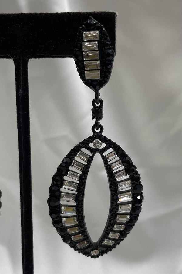 Aretes Escorpio Negro