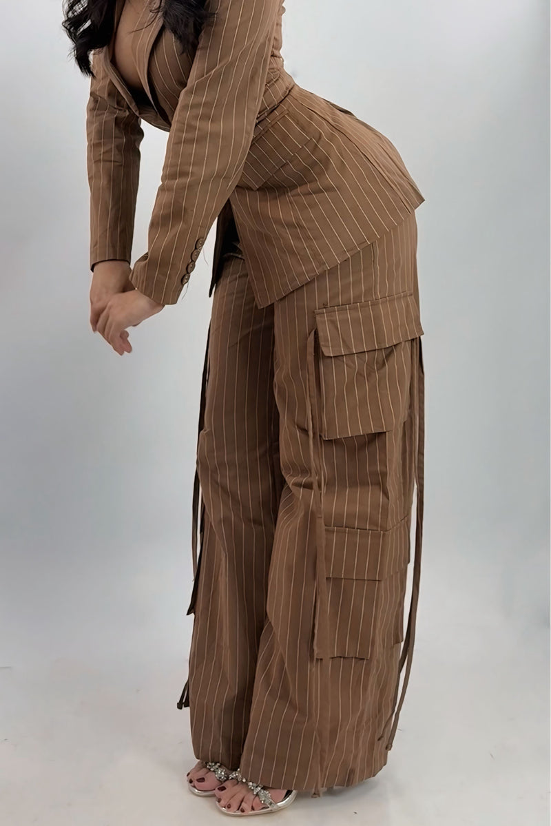 Set Blazer y Pantalon A Rayas Cafe