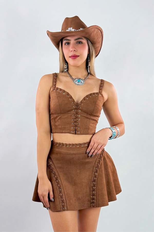 Set Top y Falda Velvet Color Camel