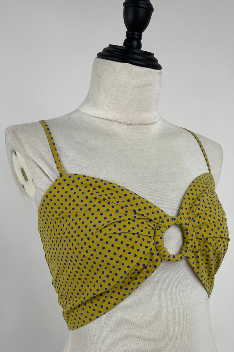 Crop Top Amarillo con Lunares Azules