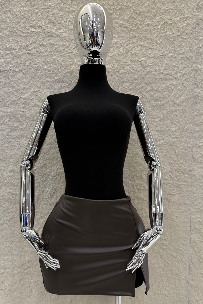 Falda Corta Vinipiel Cafe