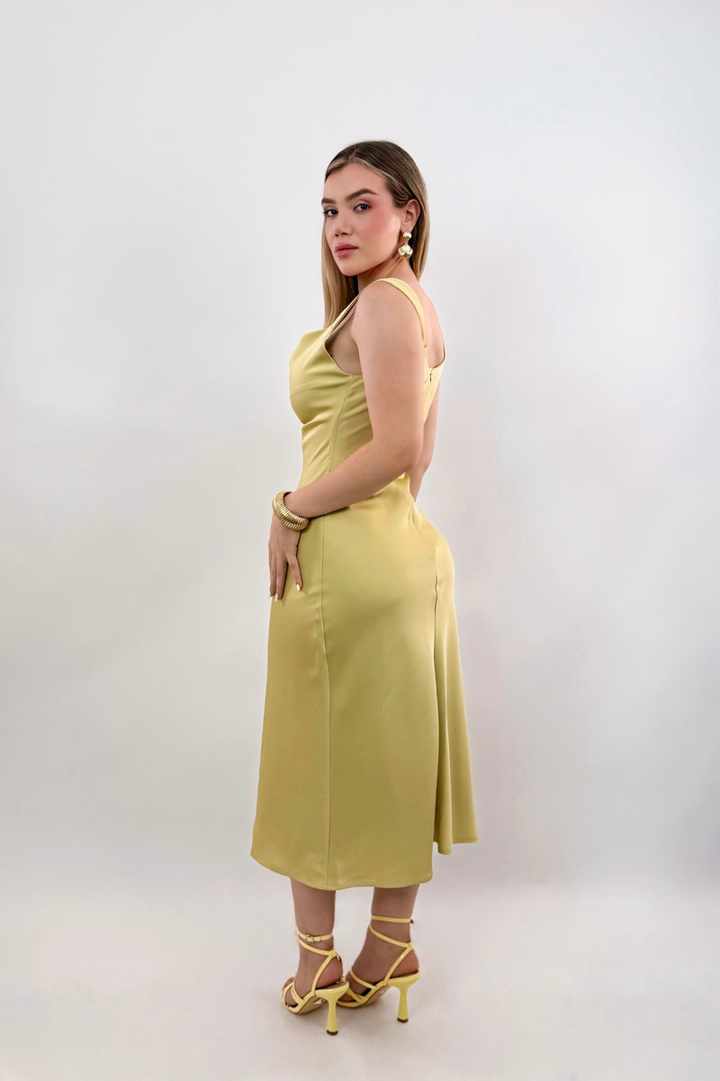 Vestido Midi Satinado Verde