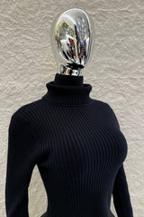 Top Cuello Tortuga Tela Punto Negro