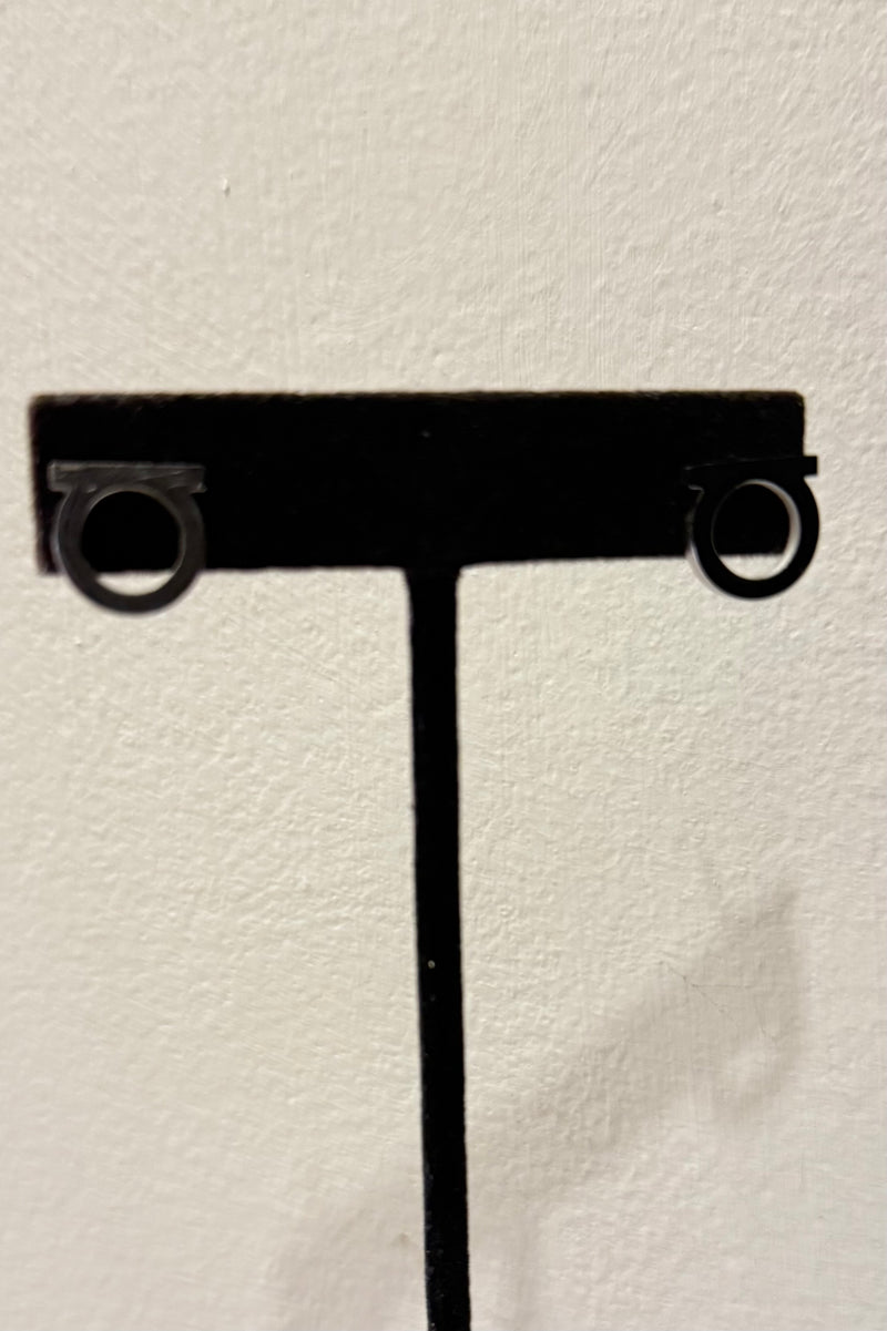 Ear Dupe Ferragamo Silver