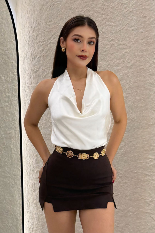 Falda Corta Abertura al Frente Cafe