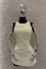 Vestido Corto Con Cinto Amarillo
