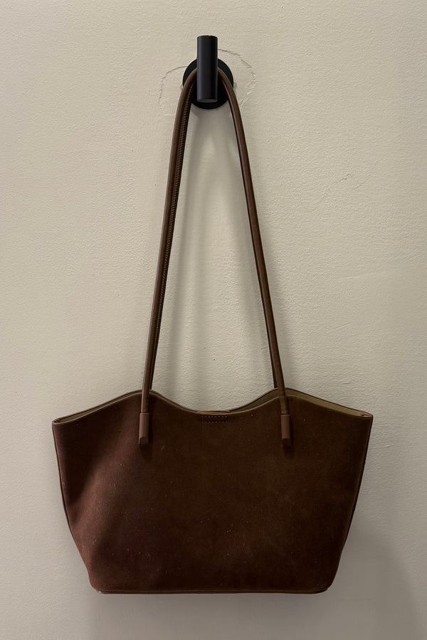 Bolsa Velvet Cafe