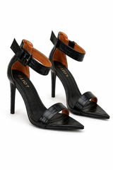 Zapatilla Negra con Tobillera
