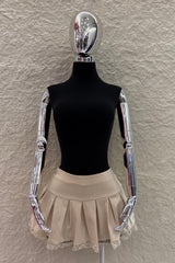 Falda Corta Plisada con Encaje Beige