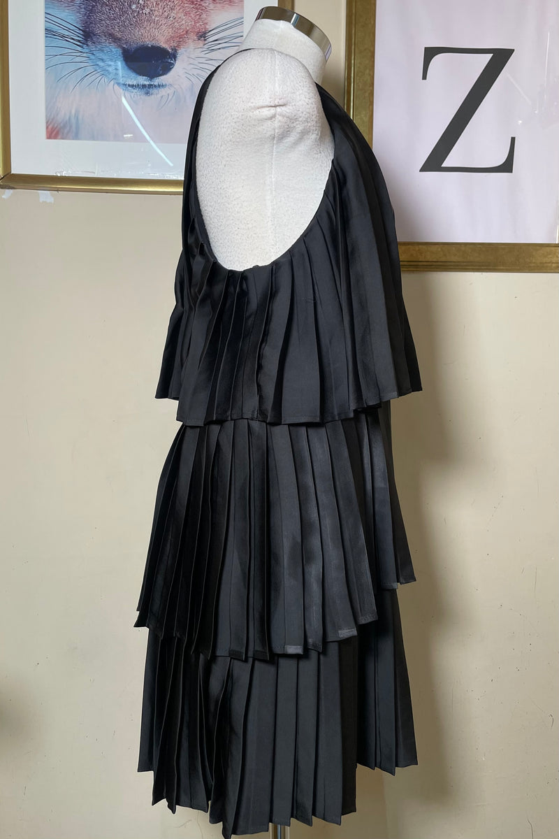 Vestido De Olanes Plisado Negro