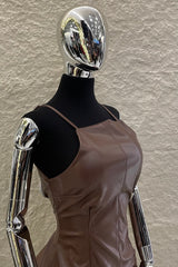 Vestido Corto Vinipiel Cafe