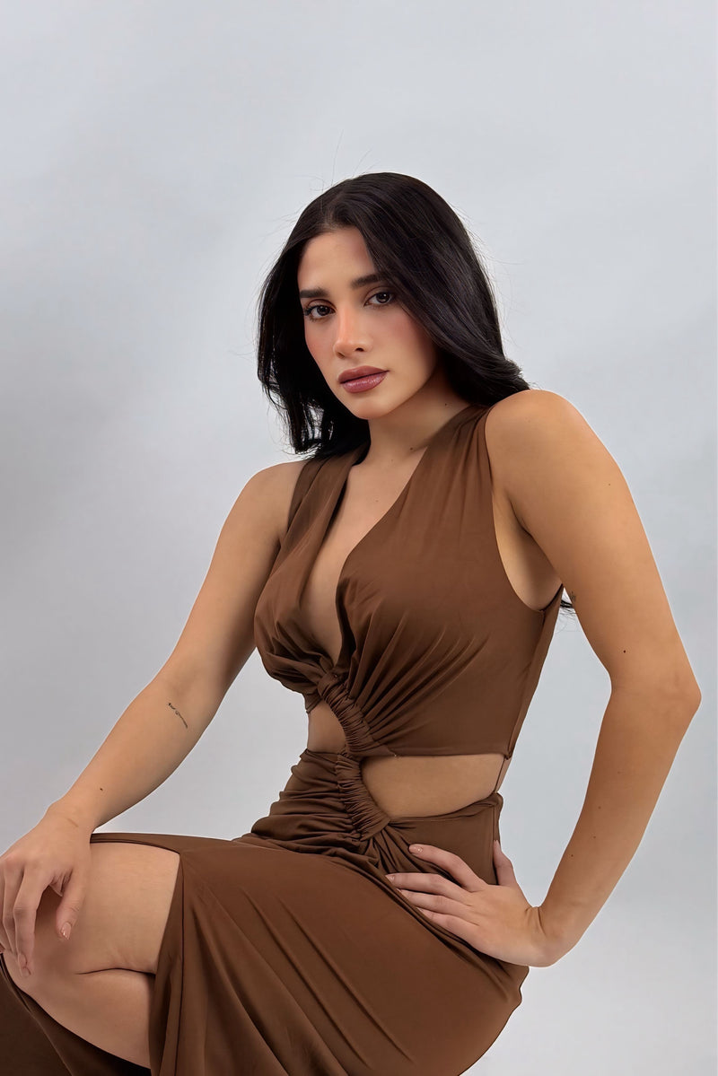 Vestido Largo Escotado Cafe