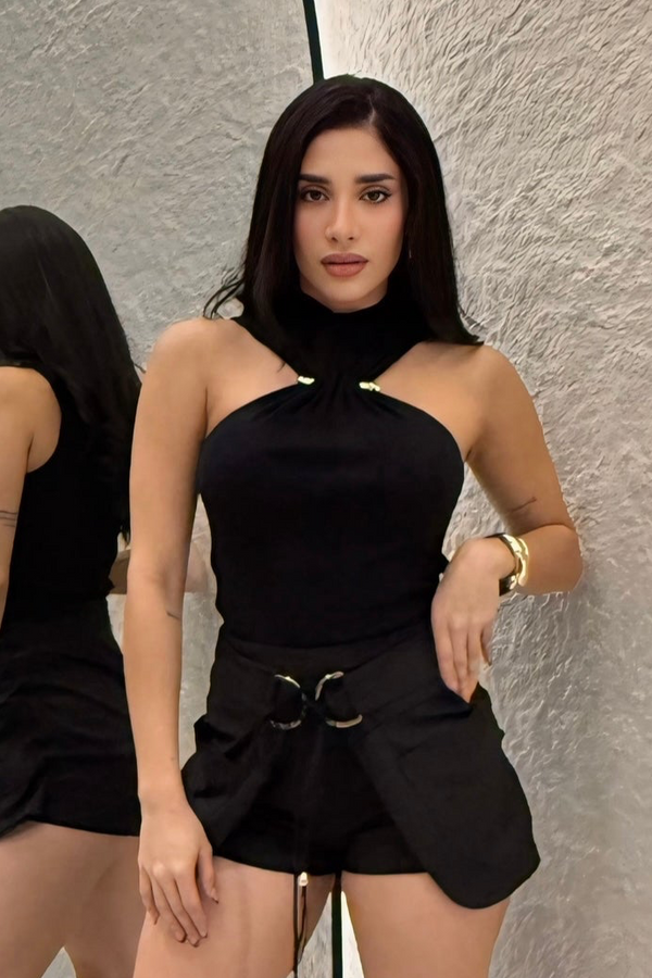 Short Velvet App Dorada con Colgantes Negro