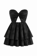 Vestido Strapple Negro Con Olanes