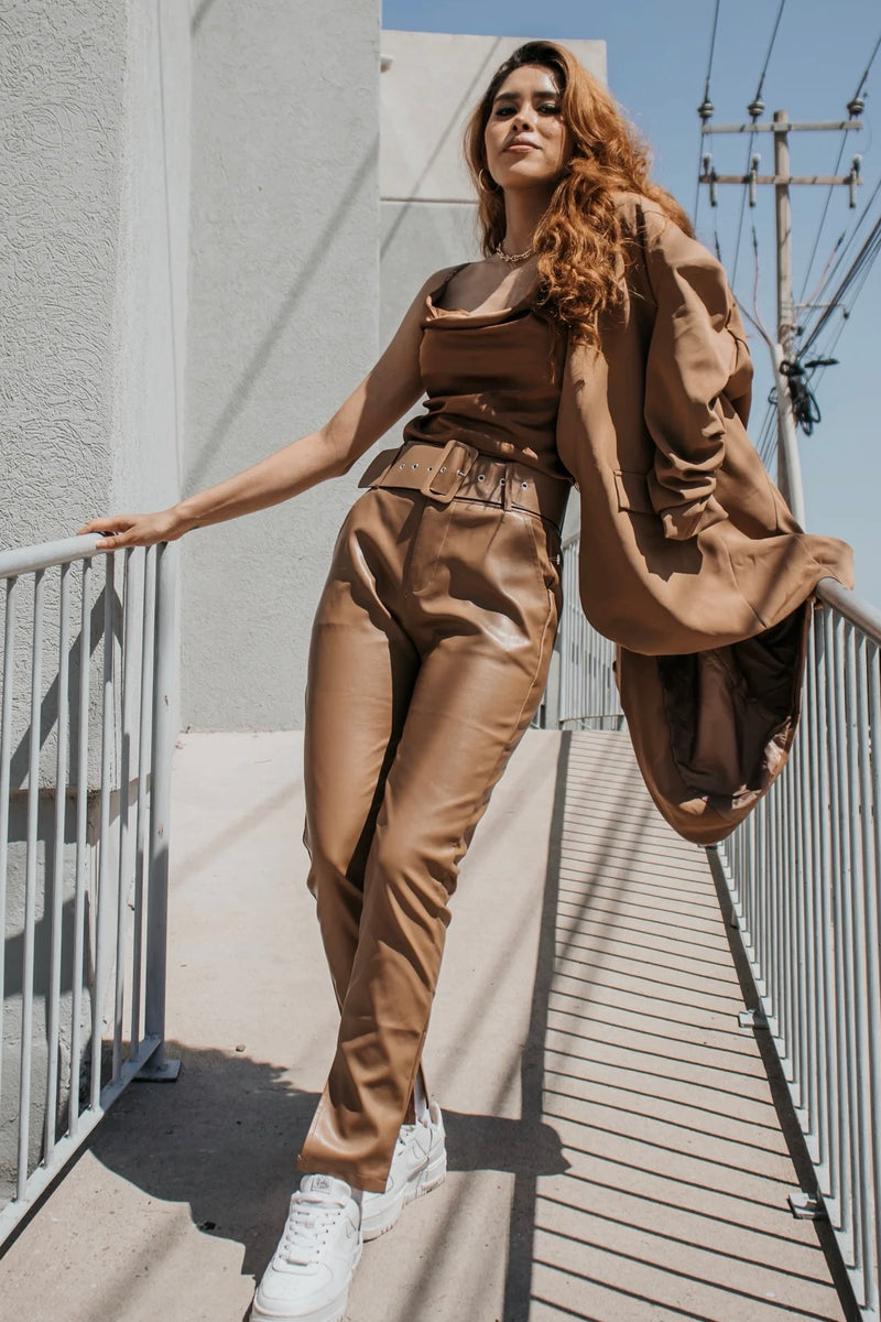 Pantalón Camel Vinipiel