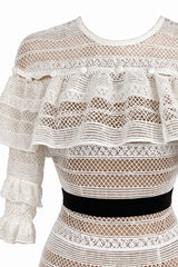 VESTIDO DE ENCAJE CON LISTON NEGRO