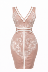Vestido Con Apps De  Encaje