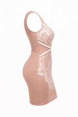 Vestido Con Apps De  Encaje