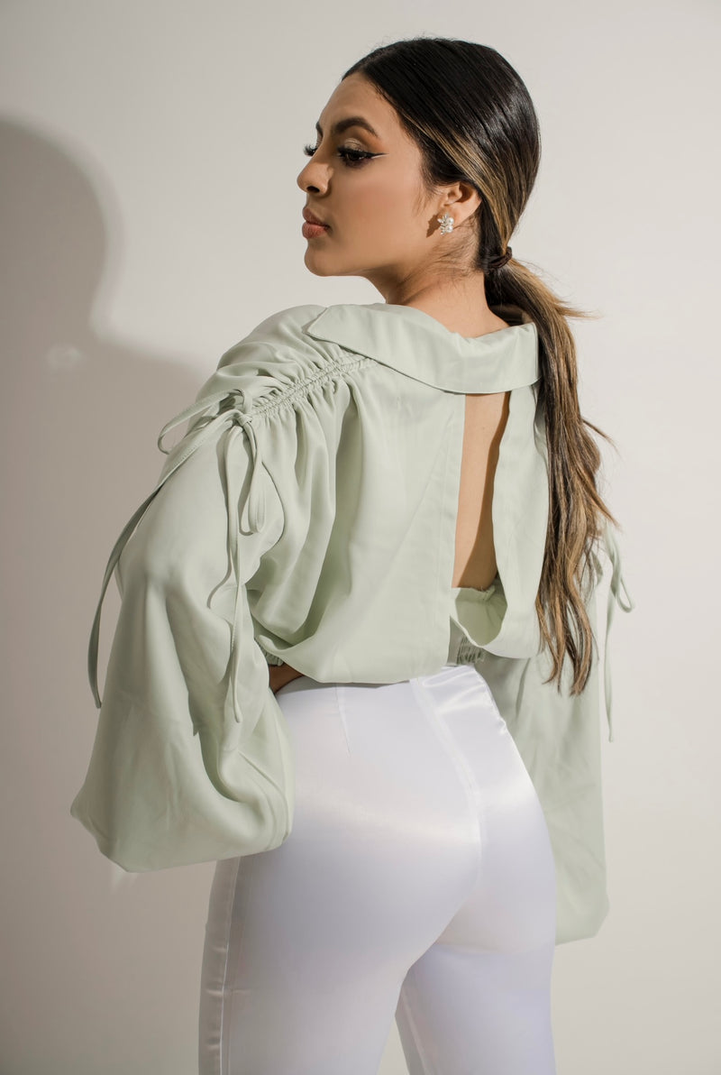 Croptop Menta Con Hebilla