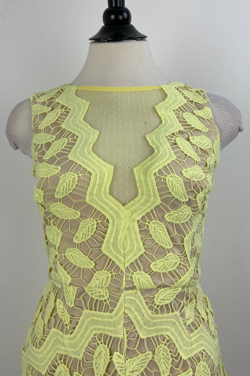 Vestido Ajustado De Encaje