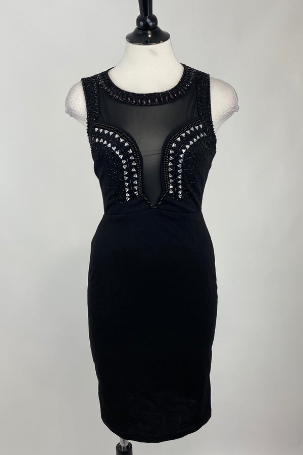 Vestido Negro Con Piedra