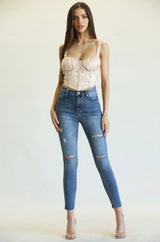 Croptop Con App de Perlas Beige